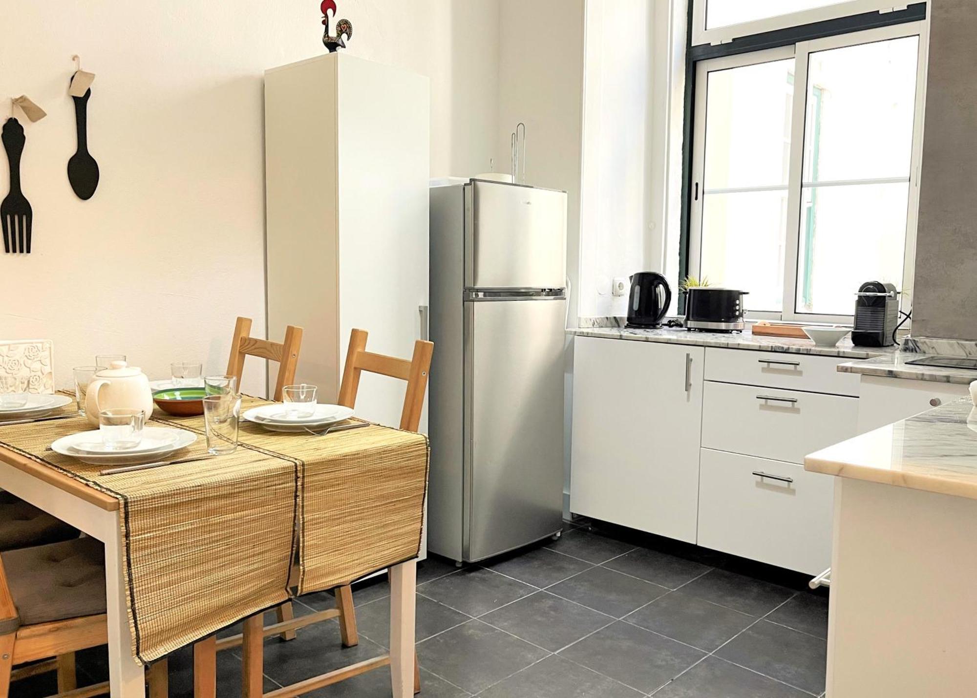 Sj2D Central Baixa New Air Conditioning Spacious And Friendly Lisbon Bagian luar foto